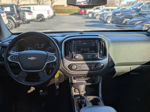 Used 2021 Chevrolet Colorado LT w/ LT Convenience Package image 19