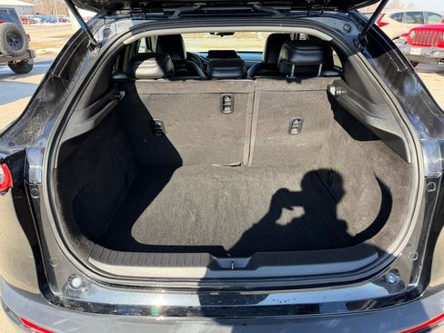 Used 2025 MAZDA CX-30 AWD 2.5 S w/ Preferred Package image 19