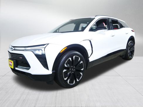 Used 2024 Chevrolet Blazer EV RS image 3