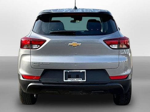 Used 2023 Chevrolet TrailBlazer LS AWD/4WD image 4