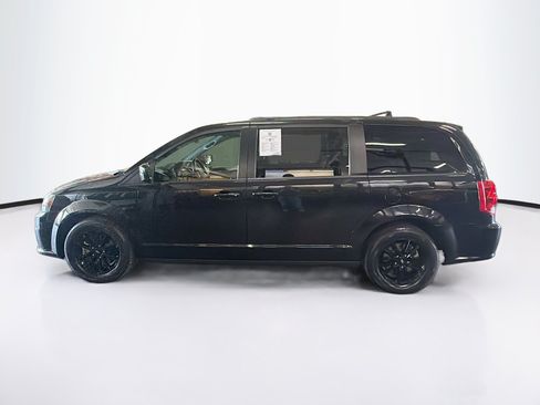 Used 2019 Dodge Grand Caravan GT FWD image 4