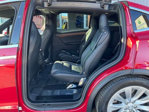 Used 2017 Tesla Model X 75D image 26