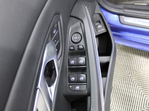 Used 2023 BMW 330i Sedan w/ M Sport Package image 7