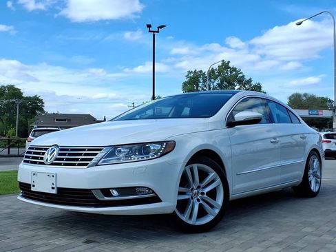 Used 2014 Volkswagen CC Executive FWD image 3