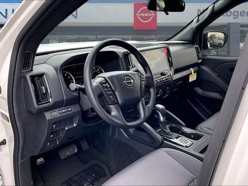 New 2026 Nissan Frontier SV w/ Tow Package AWD/4WD image 6