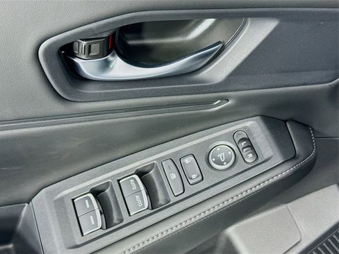 Used 2025 Honda Accord Sport image 28