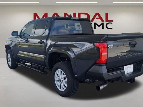 Used 2025 Toyota Tacoma SR RWD image 7