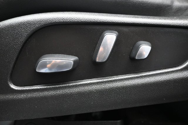 Used 2019 Cadillac XT5 Luxury FWD image 8