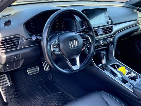 Used 2018 Honda Accord Sport image 16