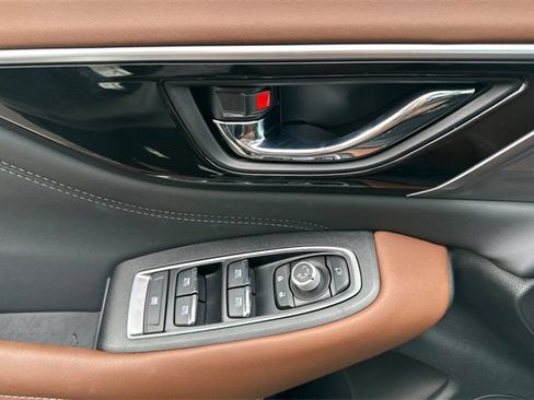 Used 2025 Subaru Outback Touring XT w/ Popular Package #2 image 11