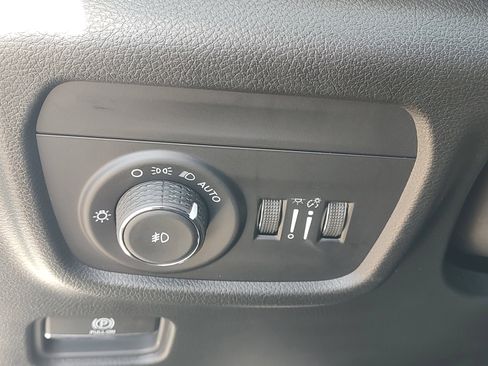 New 2026 Jeep Grand Cherokee Limited Reserve image 26