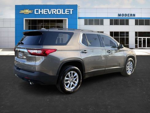 Used 2020 Chevrolet Traverse LT image 5