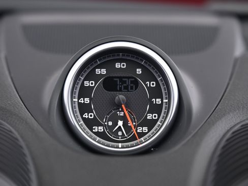 Used 2025 Porsche 718 Cayman image 27