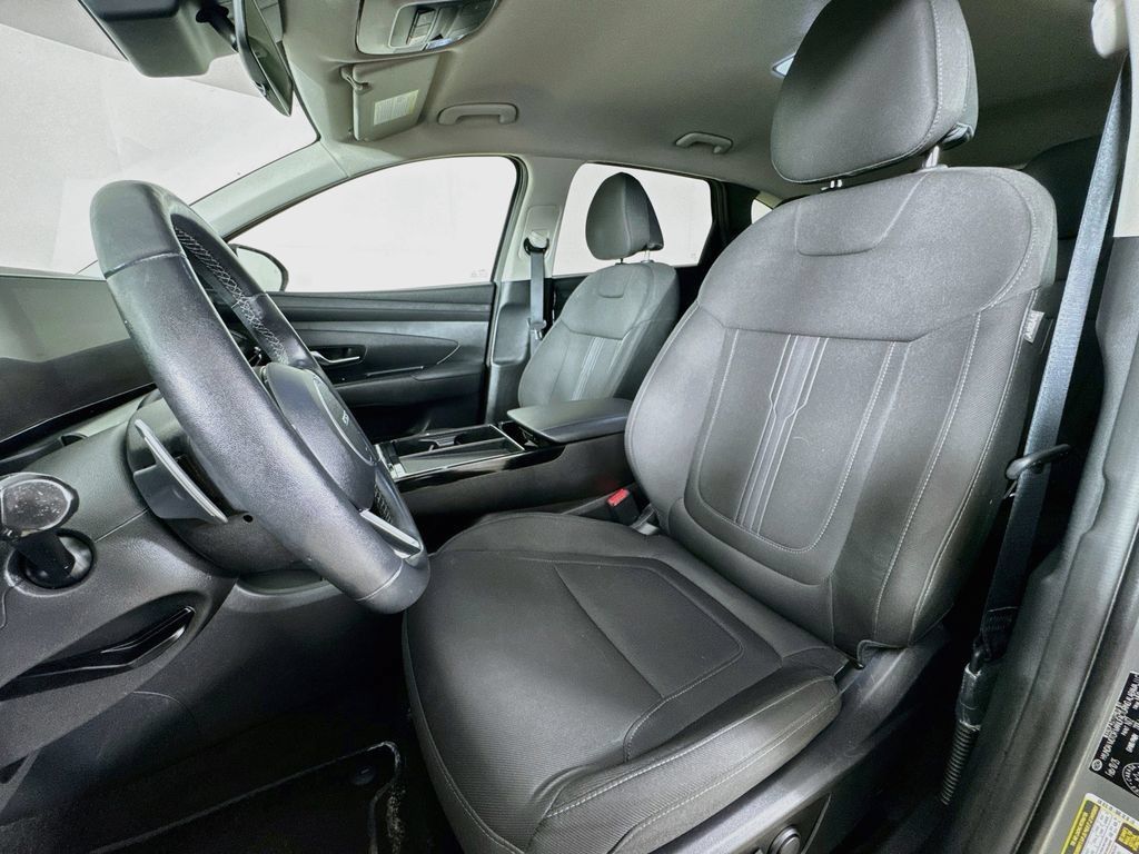 Used 2025 Hyundai Tucson SEL AWD/4WD image 12