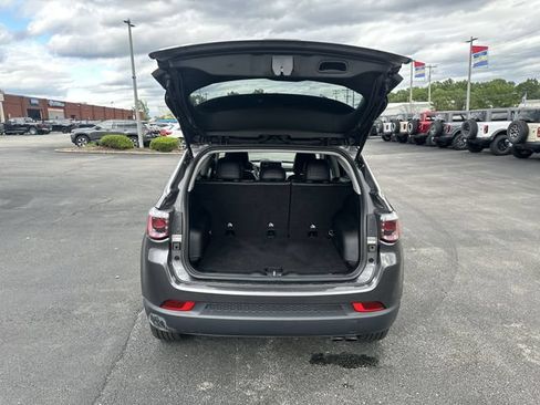 Used 2022 Jeep Compass Limited AWD/4WD image 21