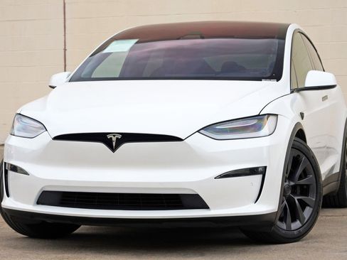Used 2022 Tesla Model X AWD/4WD image 3