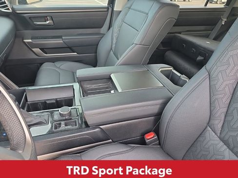 Used 2024 Toyota Sequoia SR5 w/ SR5 Premium Package AWD/4WD image 17