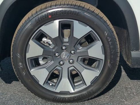 New 2026 Honda Pilot Elite image 3