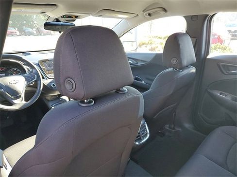 Used 2024 Chevrolet Malibu LT image 12