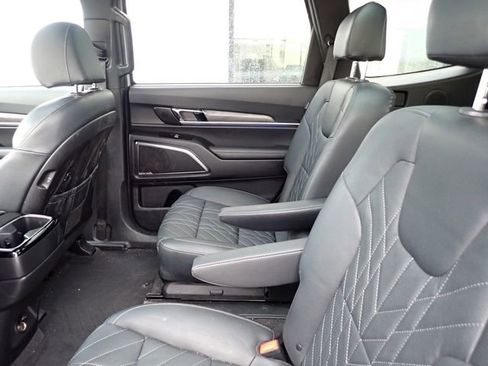 Used 2024 Kia Telluride SX X-Line image 9