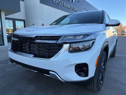 New 2026 Kia Seltos EX image 13