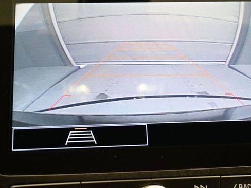 Used 2022 Chevrolet Malibu LT image 24