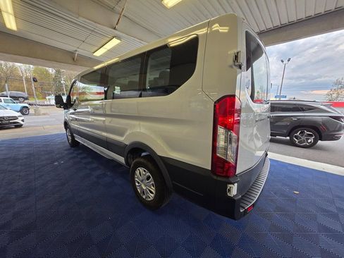 Used 2023 Ford Transit 350 XLT image 4