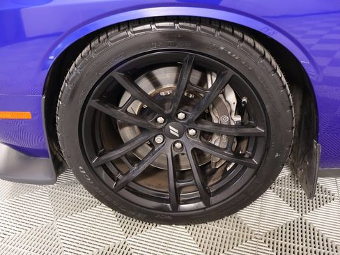Used 2019 Dodge Challenger R/T Scat Pack w/ Shaker Package image 16