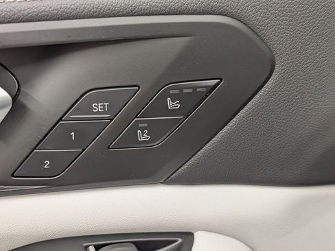 Certified 2023 BMW X5 xDrive45e w/ Luxury Seating Package image 25