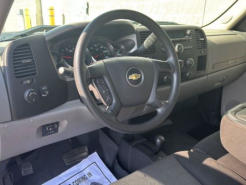 Used 2012 Chevrolet Silverado 2500 W/T AWD/4WD image 7
