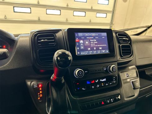 Used 2023 RAM ProMaster 2500 image 21