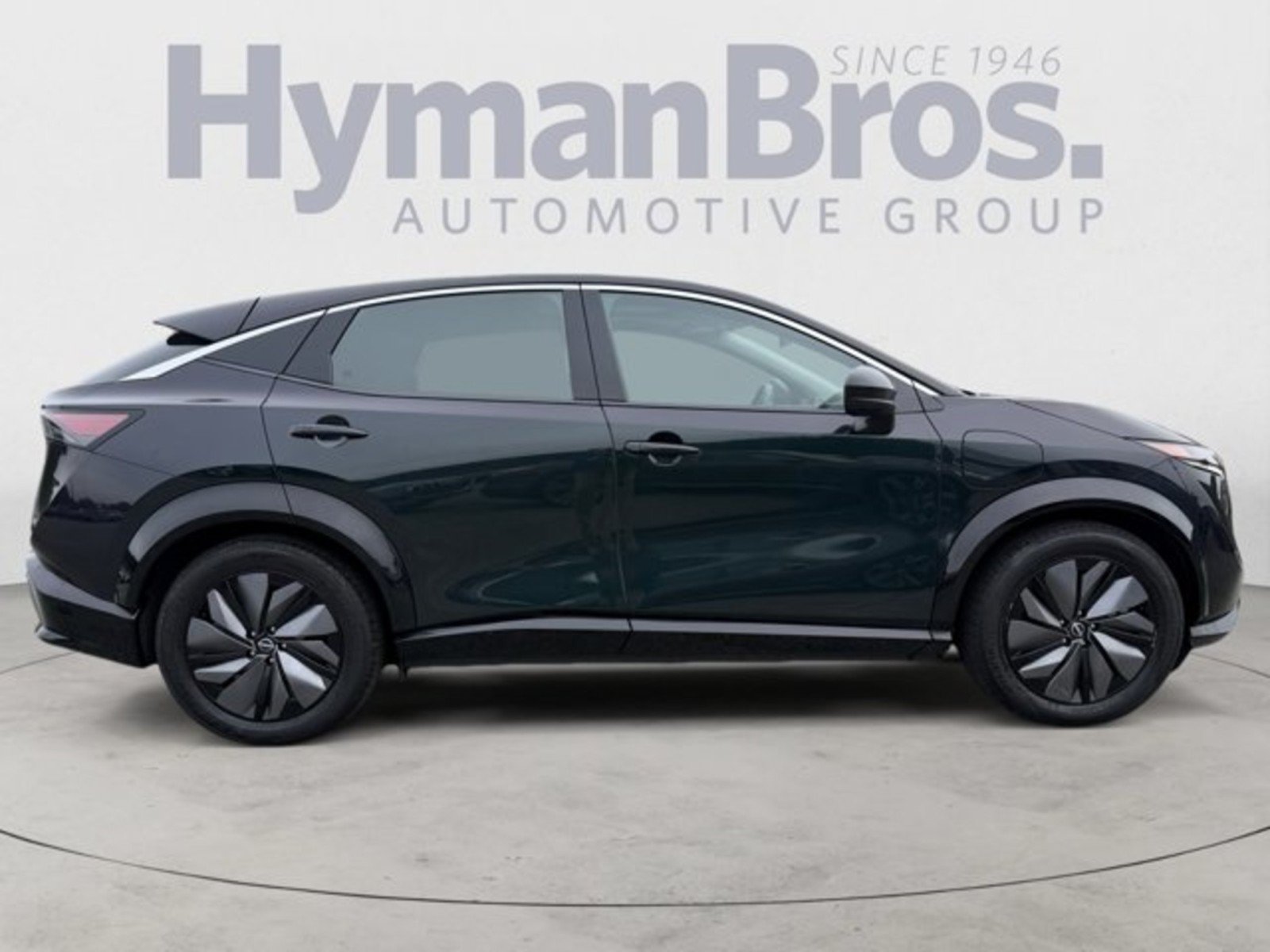 Used 2024 Nissan Ariya FWD image 2