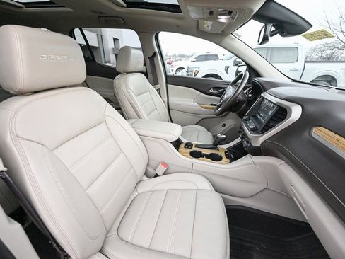 Used 2017 GMC Acadia Denali w/ Technology Package image 28