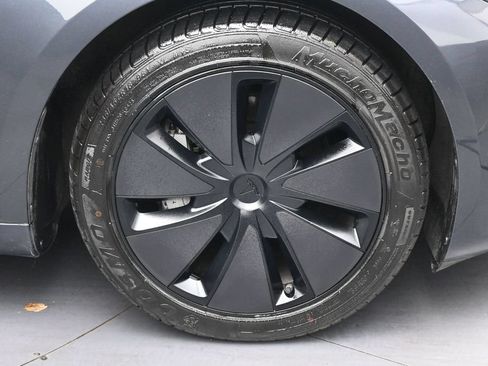 Used 2024 Tesla Model 3 Long Range RWD image 32