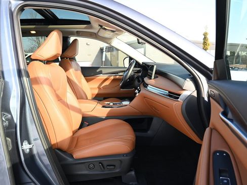 Used 2025 INFINITI QX60 Sensory image 47