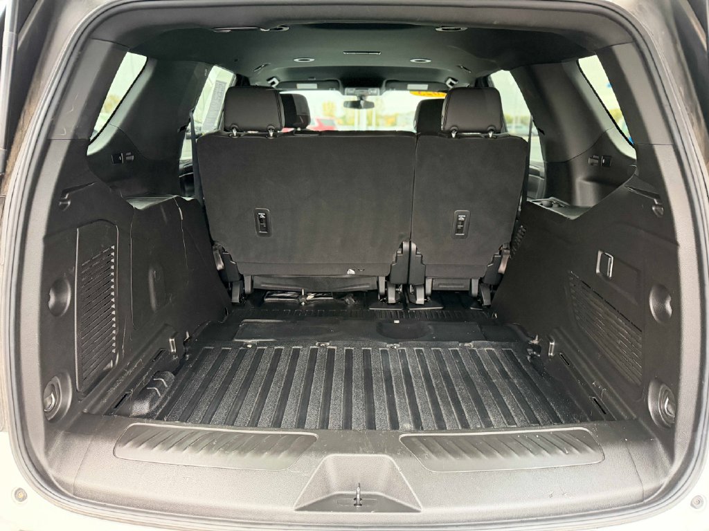 Used 2023 Chevrolet Tahoe 4WD image 16