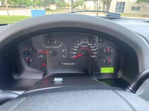 Used 2006 Ford F150 STX image 15
