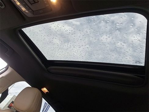 Used 2023 Toyota Sienna XLE image 14