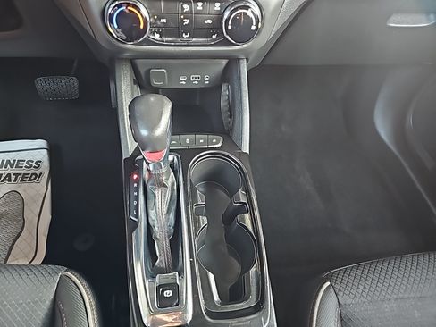 Used 2022 Chevrolet TrailBlazer RS FWD image 21