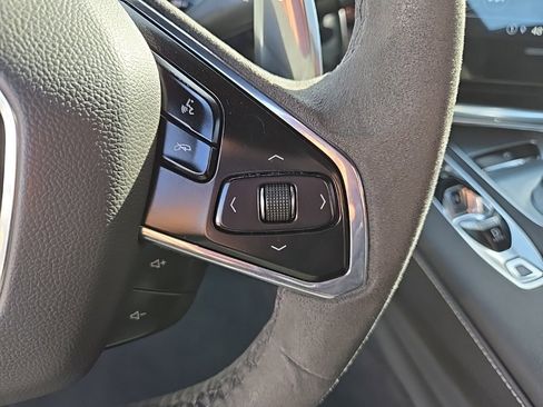 Used 2023 Chevrolet Corvette Stingray Coupe w/ Z51 Performance Package image 18