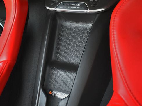 Used 2021 Chevrolet Corvette Stingray Premium Cpe w/ Z51 Performance Package RWD image 19