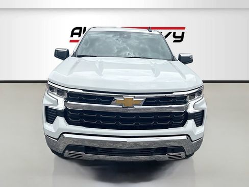 Used 2026 Chevrolet Silverado 1500 LT w/ Convenience Package II image 2