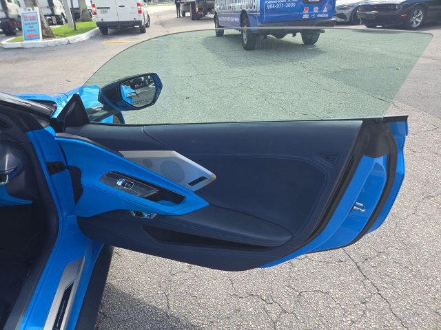 Used 2022 Chevrolet Corvette Stingray Premium Conv w/ Z51 Performance Package RWD image 15
