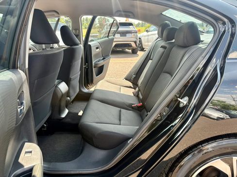 Used 2017 Honda Accord LX image 17