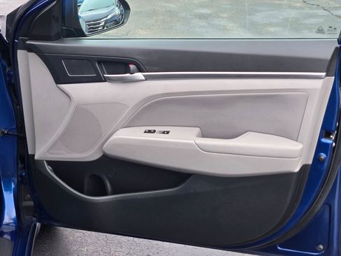 Used 2020 Hyundai Elantra Value Edition image 5