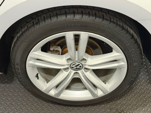 Used 2014 Volkswagen Passat TDI SE FWD image 20