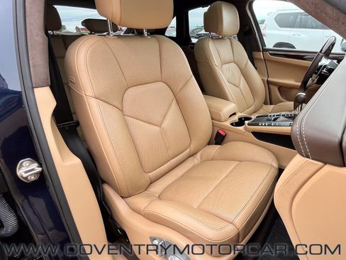 Used 2017 Porsche Macan Turbo image 28