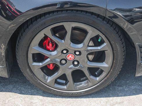Used 2018 FIAT 124 Spider Abarth RWD image 20