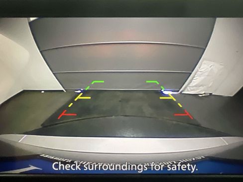 Used 2024 Nissan Rogue S FWD image 16