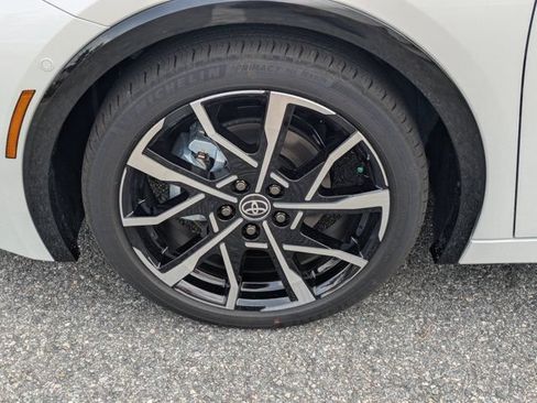 New 2026 Toyota Prius Plug-In Hybrid FWD image 10